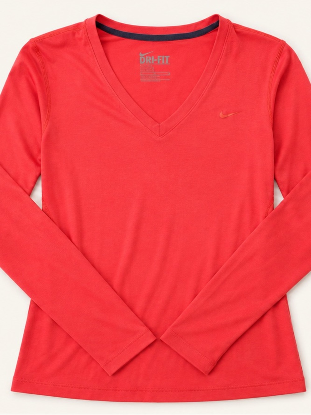Nike Dri-FIT Women’s Medium bright pink Long Sleeve V-Neck Athletic Shirt a188